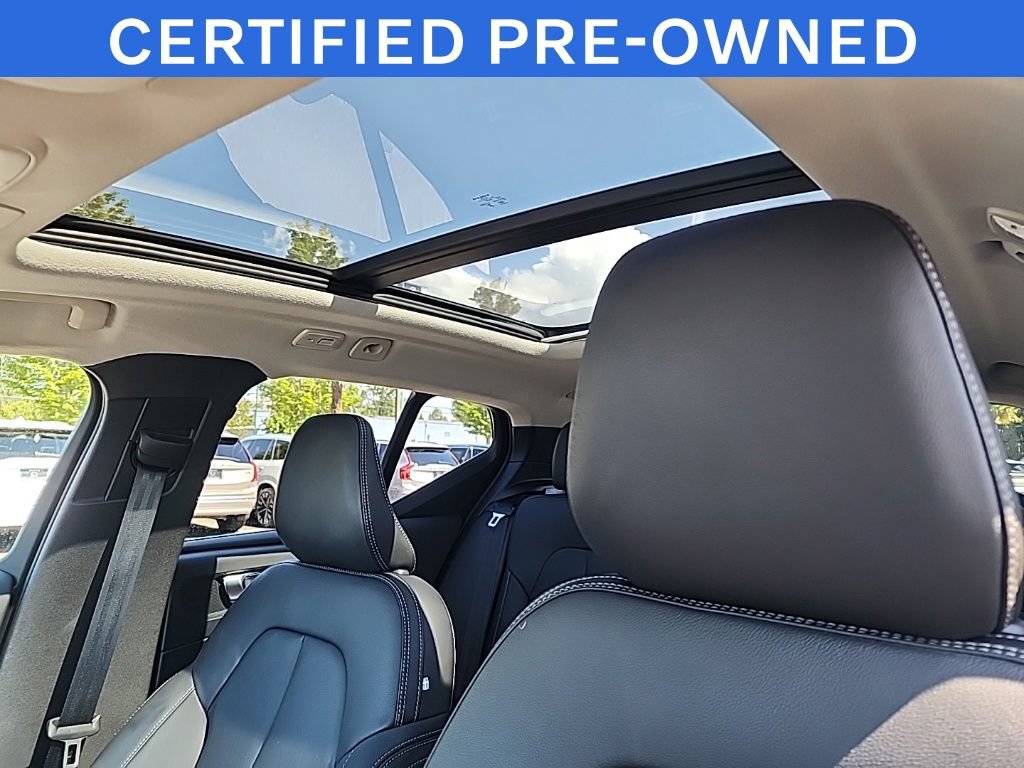 Certified 2026 Volvo XC40 B5 Plus AWD/4WD image 13
