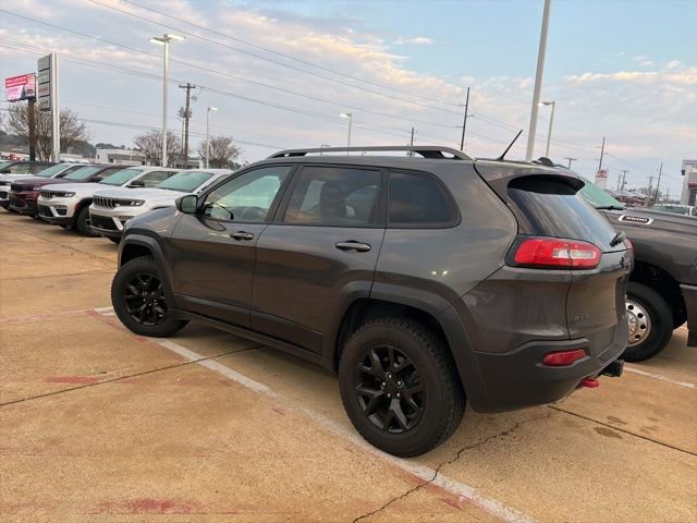 Used 2015 Jeep Cherokee Trailhawk w/ Comfort/Convenience Group image 5