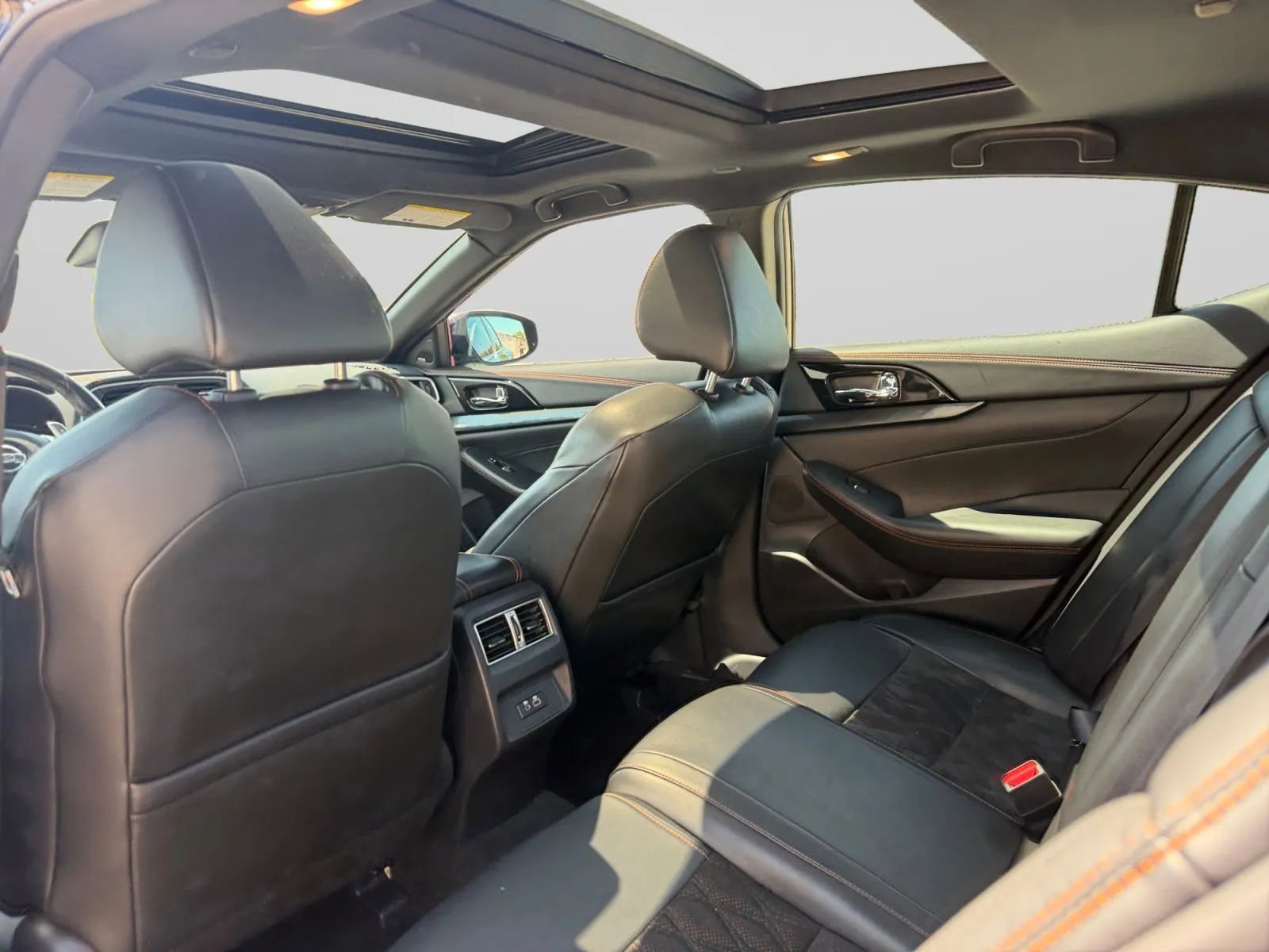 Used 2021 Nissan Maxima SR w/ Sport Mat Group FWD image 27