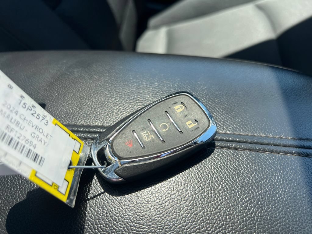 Used 2024 Chevrolet Malibu LT FWD image 36