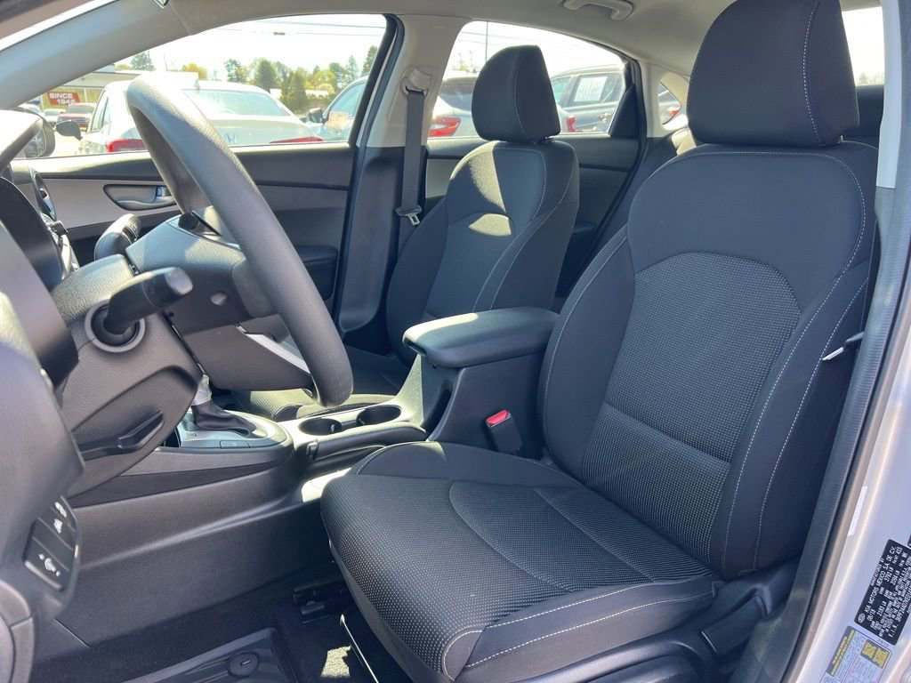 Used 2019 Kia Forte LXS FWD image 16