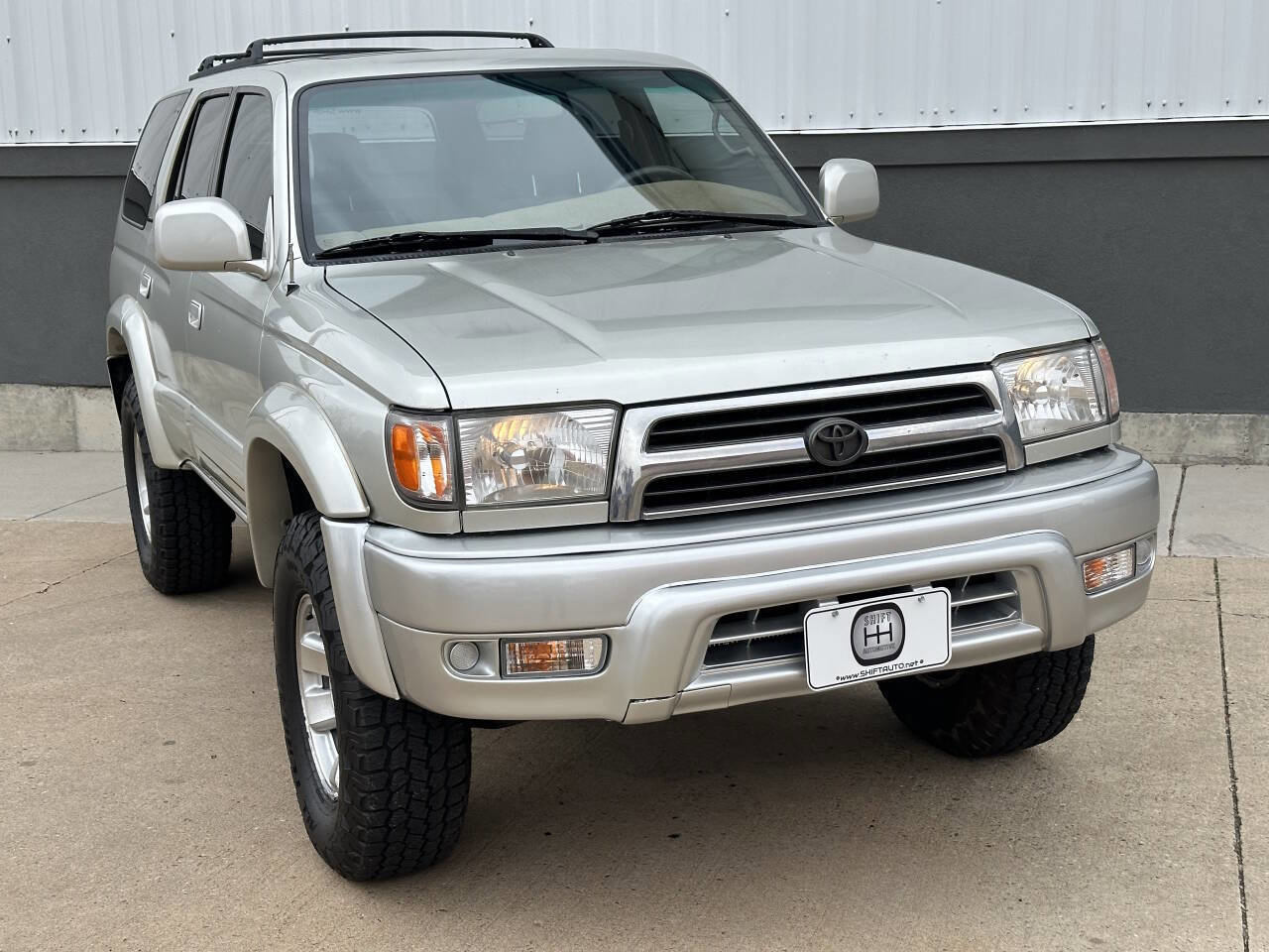 Used 2000 Toyota 4Runner Limited image 32