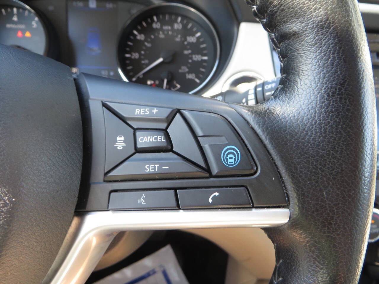 Used 2022 Nissan Rogue Sport SL w/ Premium Package image 15