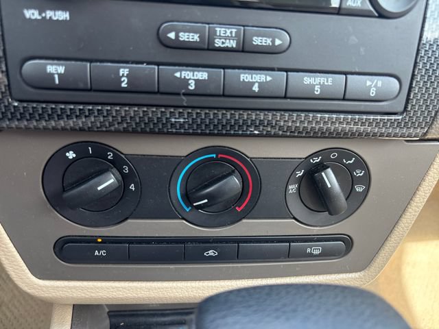 Used 2006 Ford Fusion SE FWD image 20