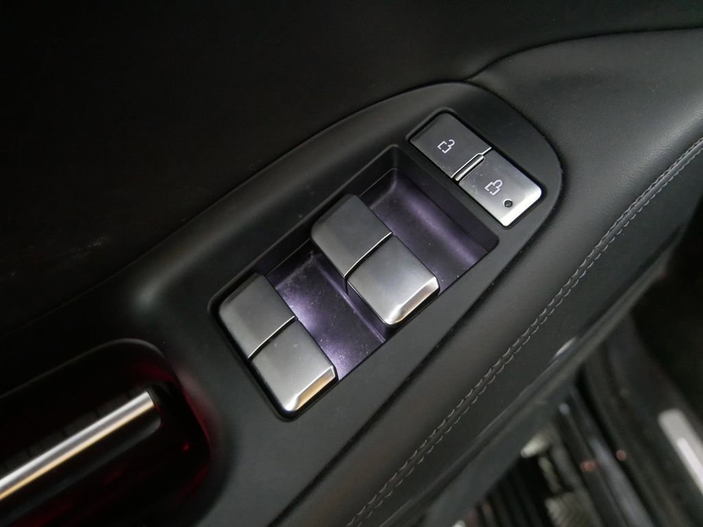 Used 2025 Lincoln Navigator Reserve image 19