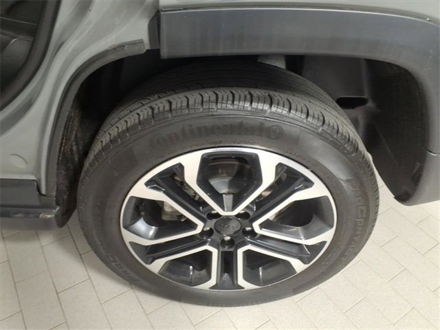 Used 2024 Jeep Compass Limited image 16