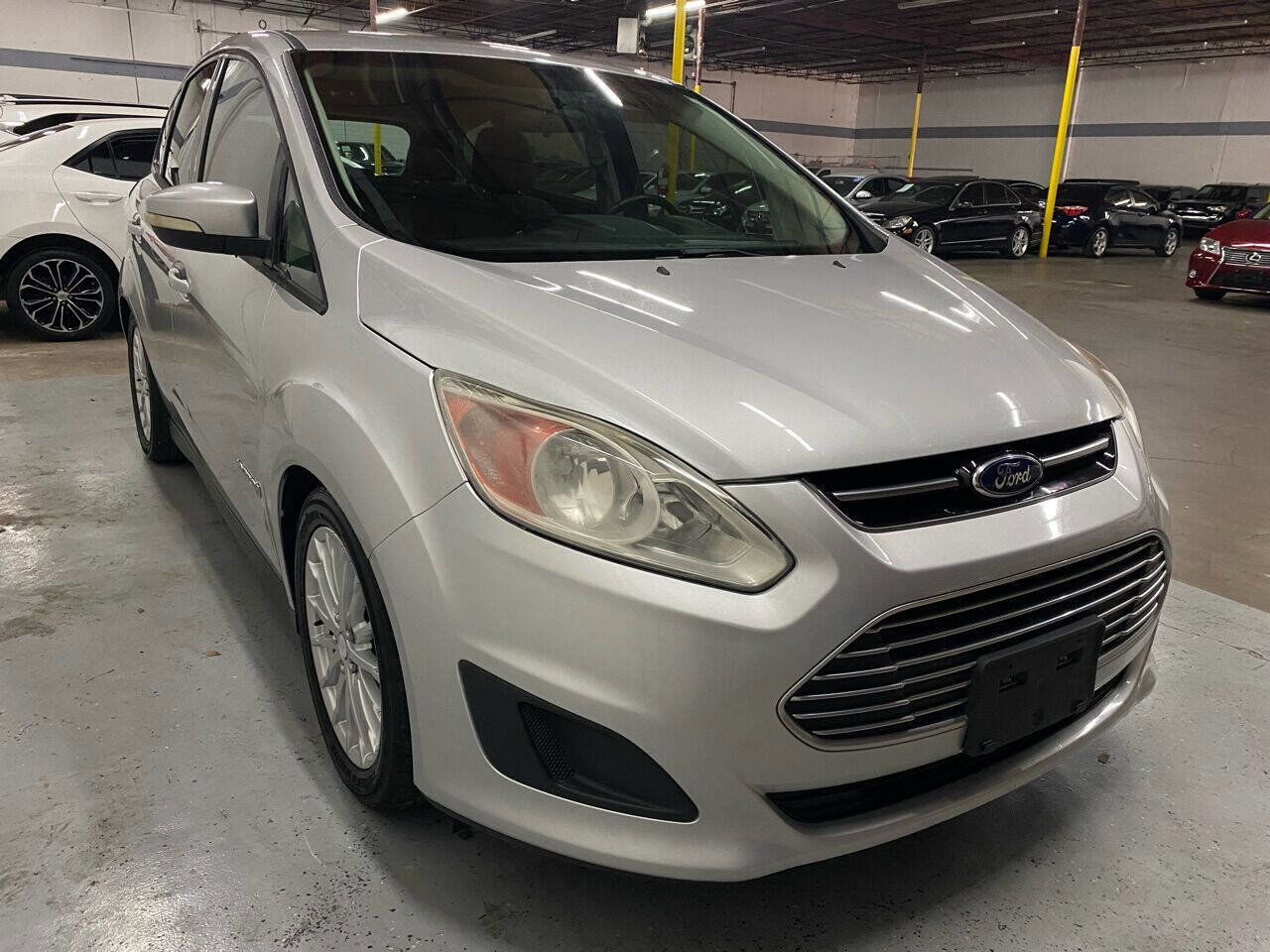 Used 2013 Ford C-MAX SE image 2