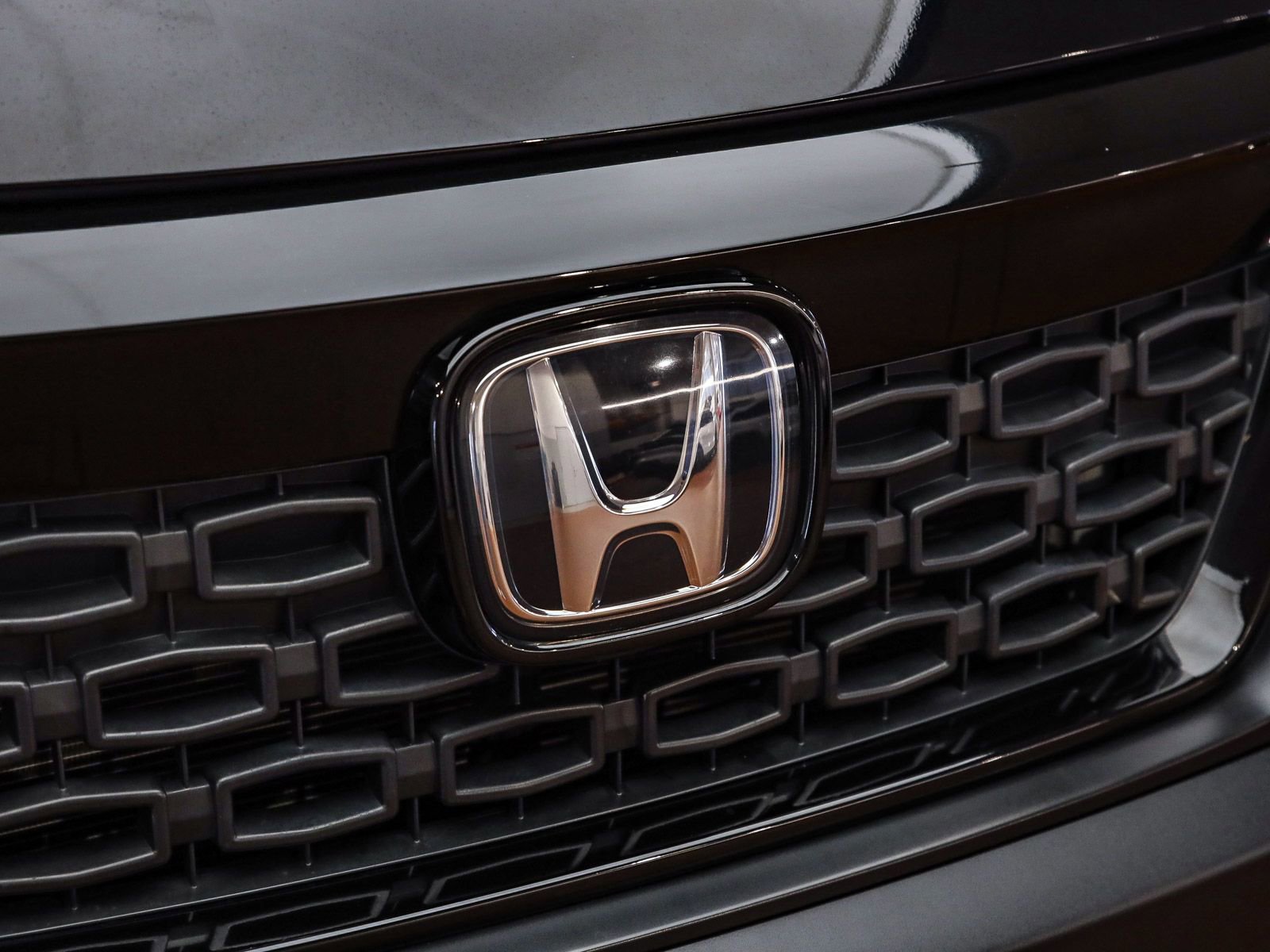 Used 2019 Honda Passport Sport image 9