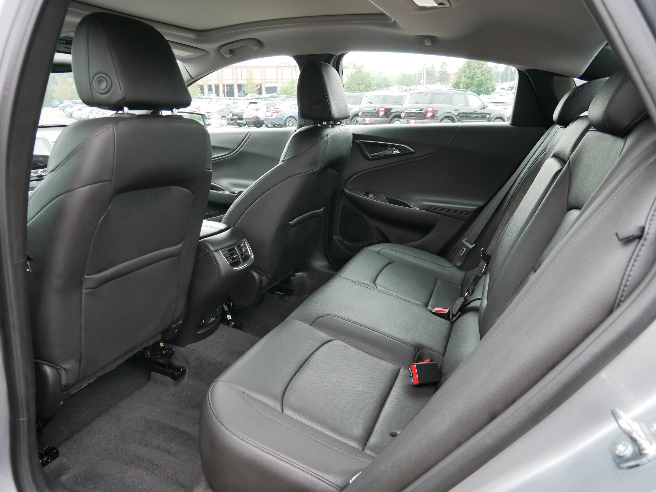 Used 2023 Chevrolet Malibu LT image 13