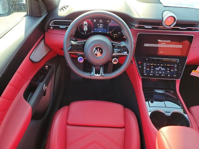 New 2025 Maserati Grecale Modena image 15