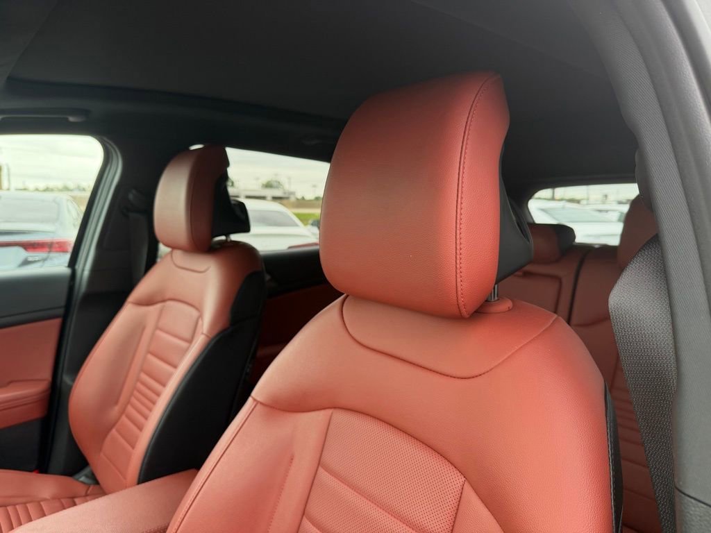 Used 2026 Kia Sportage SX image 12