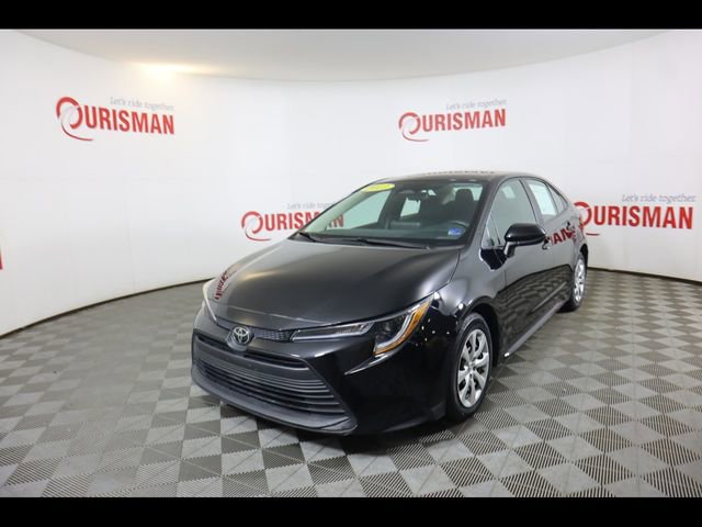Used 2023 Toyota Corolla LE image 3