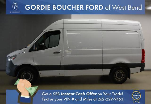 Used 2022 Mercedes-Benz Sprinter 144 Cargo image 2