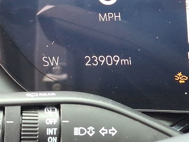 Certified 2025 Buick Envision Preferred image 20