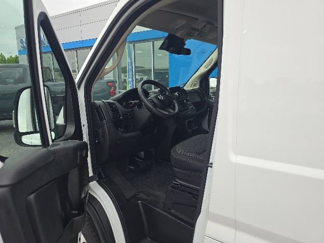 Used 2023 RAM ProMaster 2500 FWD image 9