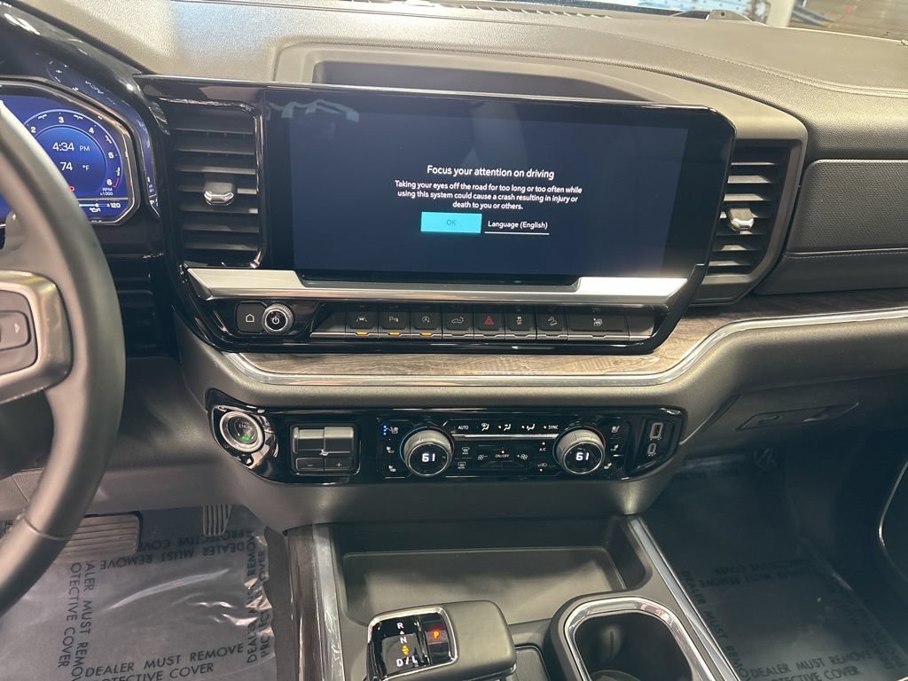 Used 2023 Chevrolet Silverado 1500 LTZ w/ LTZ Premium Package AWD/4WD image 18