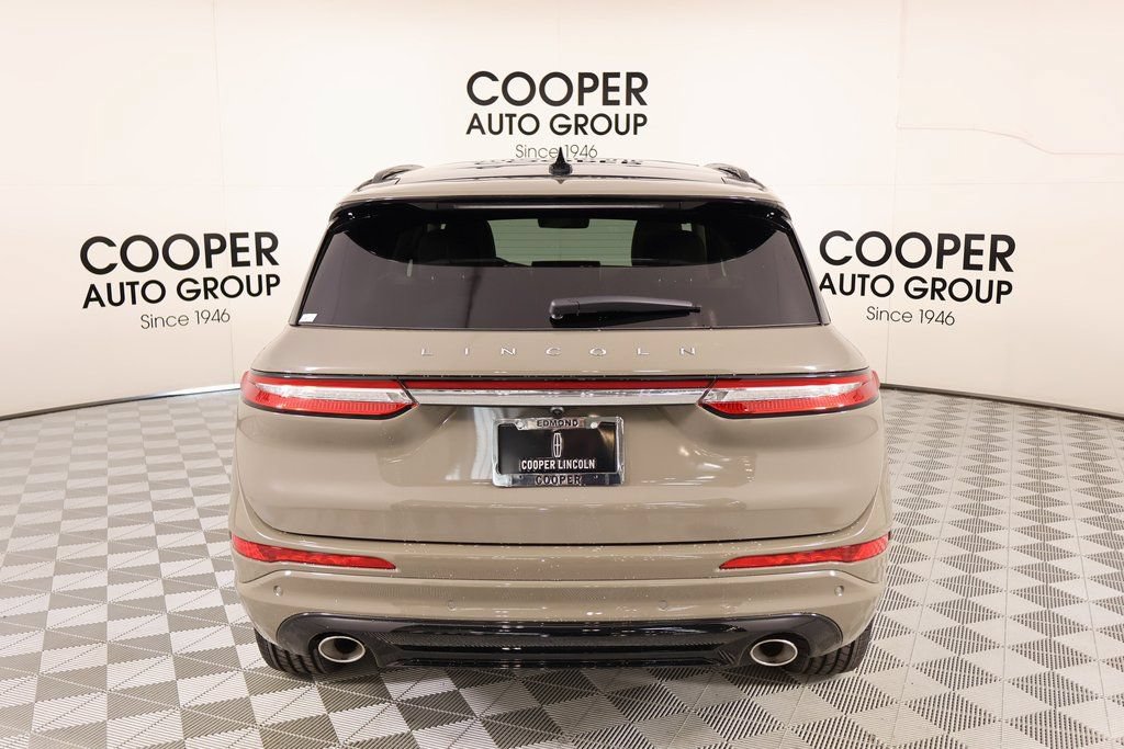 New 2026 Lincoln Corsair Reserve w/ Jet Appearance Package FWD image 23