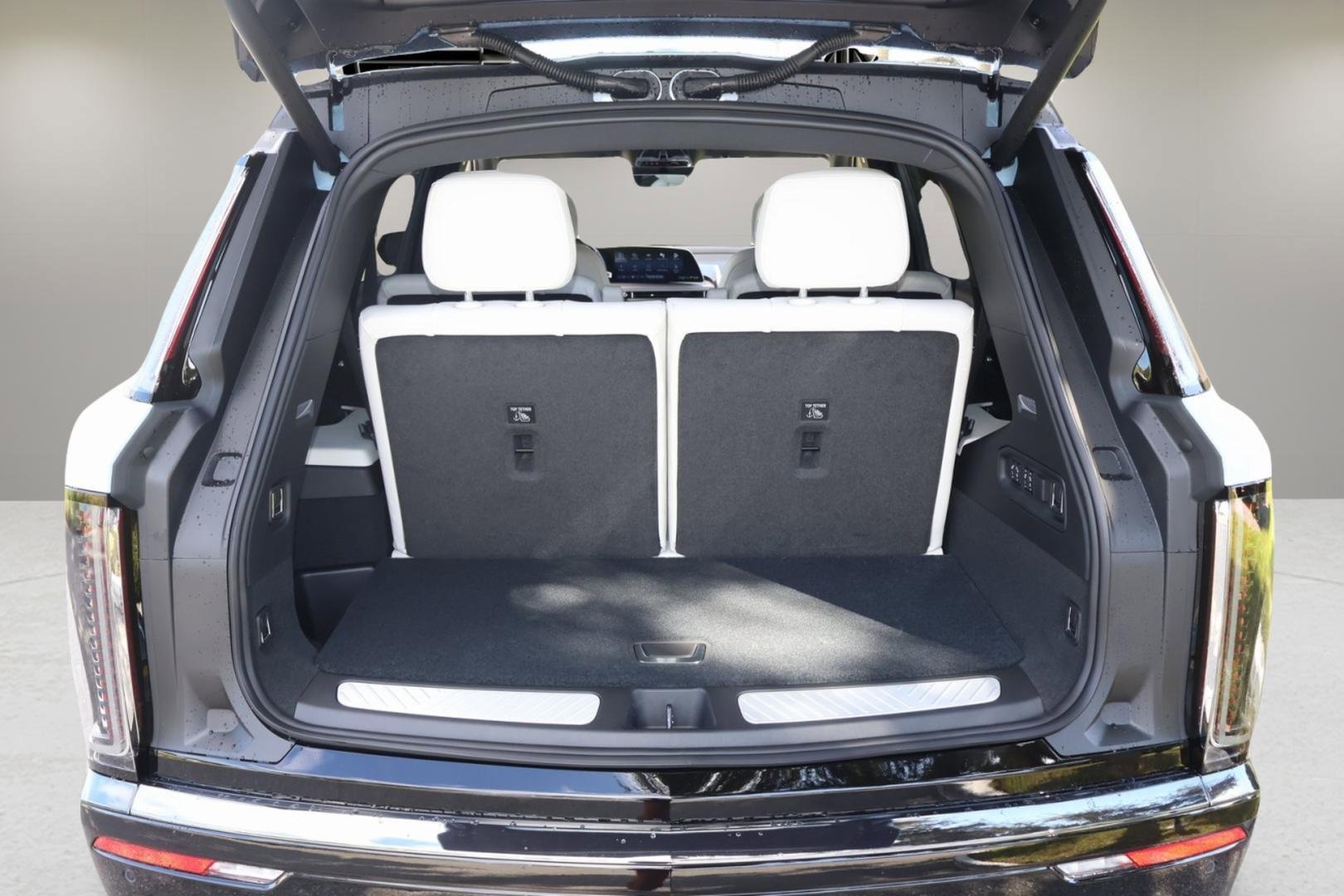 New 2026 Cadillac Vistiq Sport image 18