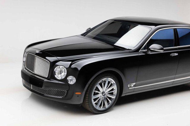 Used 2014 Bentley Mulsanne image 25