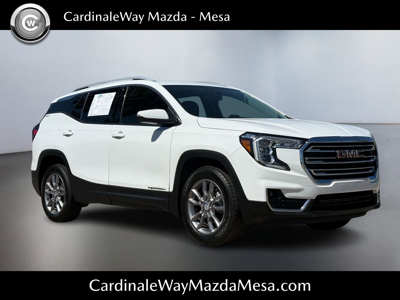 Used 2024 GMC Terrain SLT