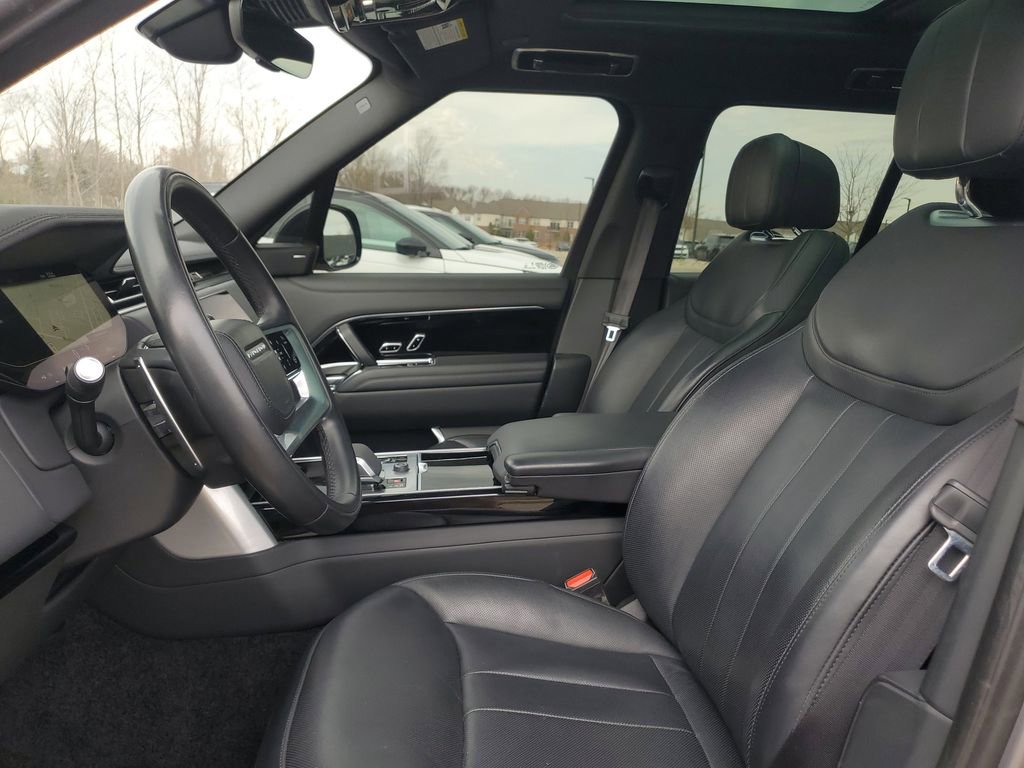 Used 2023 Land Rover Range Rover SE image 7