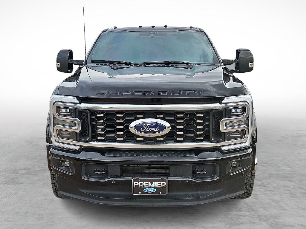 Certified 2026 Ford F450 Platinum w/ FX4 Off-Road Package AWD/4WD image 3