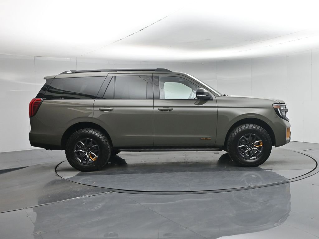 Certified 2025 Ford Expedition Tremor AWD/4WD image 32
