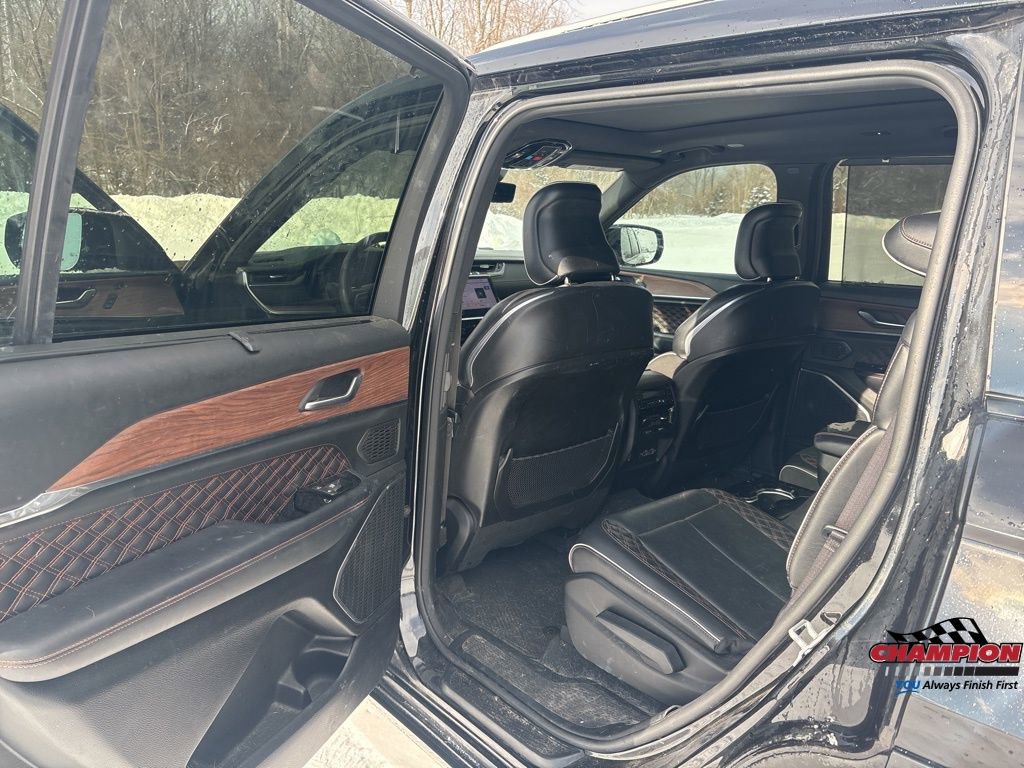 Used 2021 Jeep Grand Cherokee L Summit w/ Advanced Protech Group IV image 26
