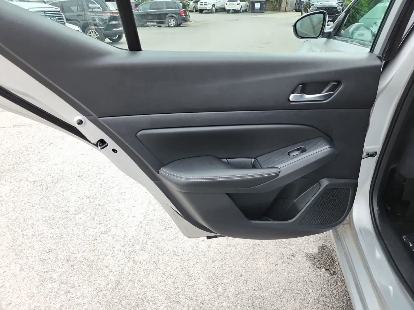 Used 2020 Nissan Altima 2.5 S FWD image 26
