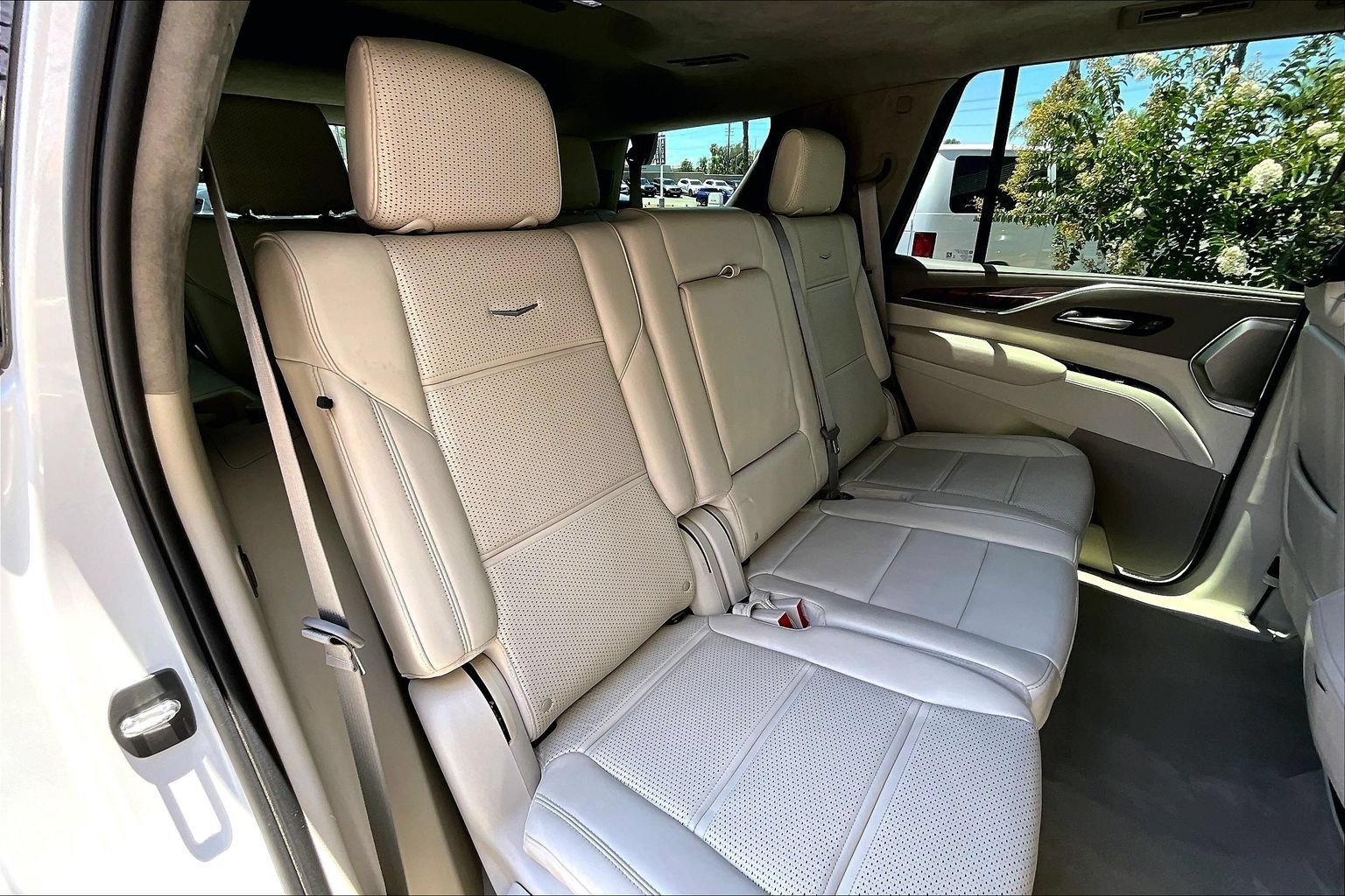 Used 2022 Cadillac Escalade Sport Platinum RWD image 27