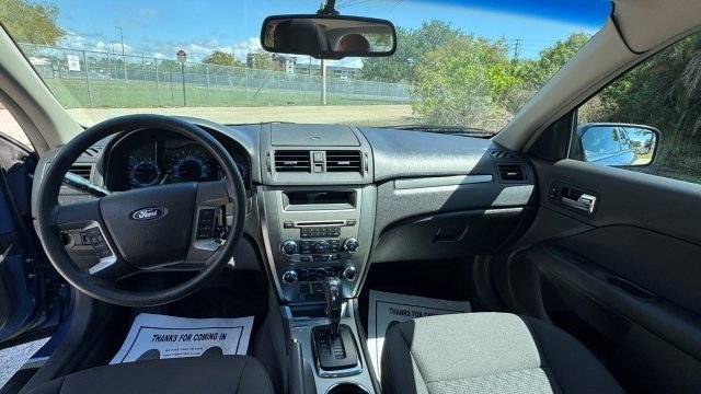 Used 2010 Ford Fusion SE FWD image 11