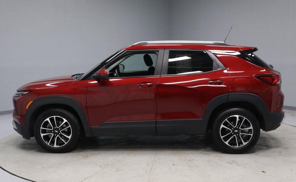 Used 2024 Chevrolet TrailBlazer LT w/ Driver Confidence Package image 7