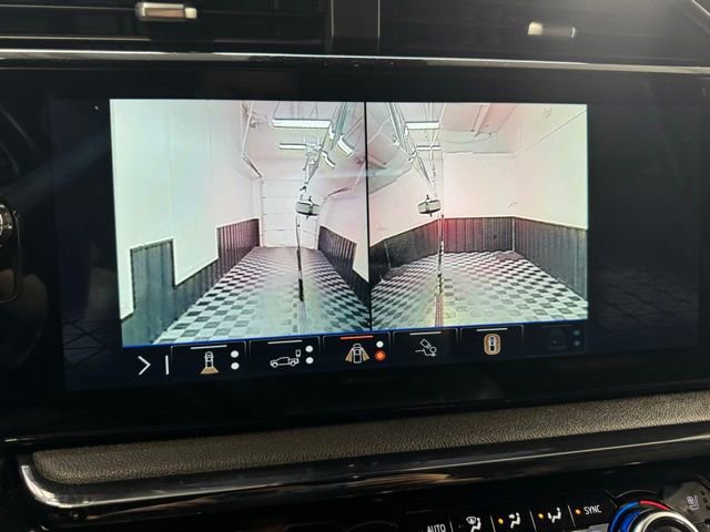 Used 2024 GMC Sierra 2500 AT4 image 19