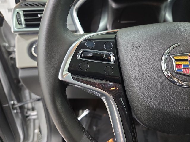 Used 2015 Cadillac SRX Luxury w/ Driver Awareness Package AWD/4WD image 17