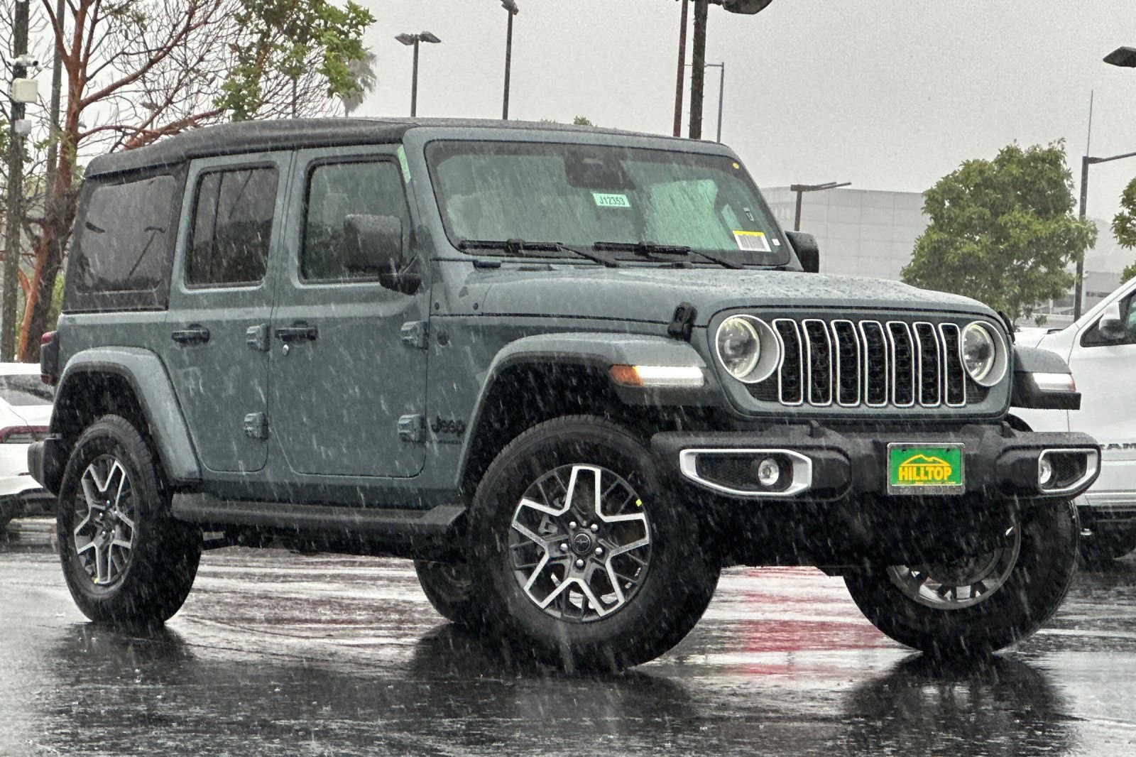 New 2026 Jeep Wrangler Unlimited Sahara AWD/4WD video 2