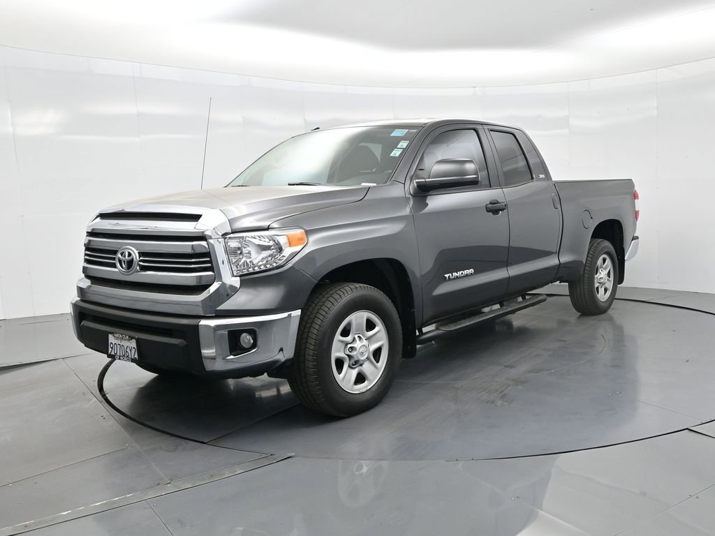 Used 2017 Toyota Tundra SR5 image 2