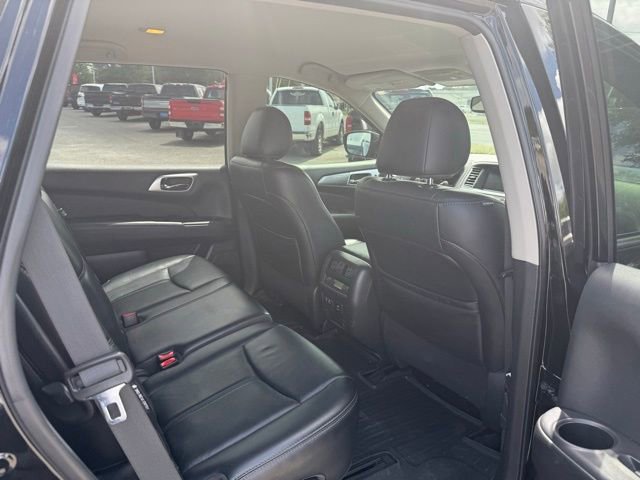 Used 2019 Nissan Pathfinder SL AWD/4WD image 10