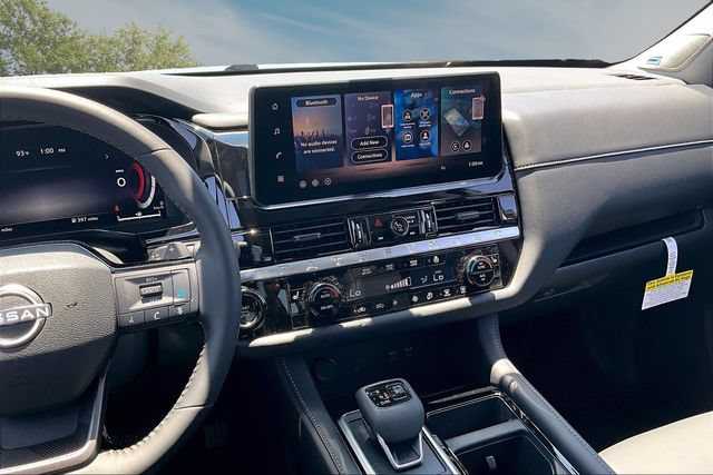 New 2026 Nissan Pathfinder SL w/ SL Premium Package (P04) FWD image 6