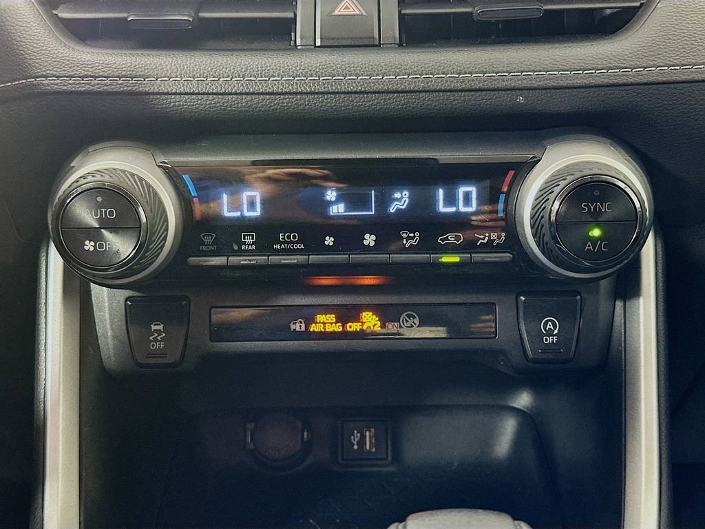 Used 2023 Toyota RAV4 XLE FWD image 18