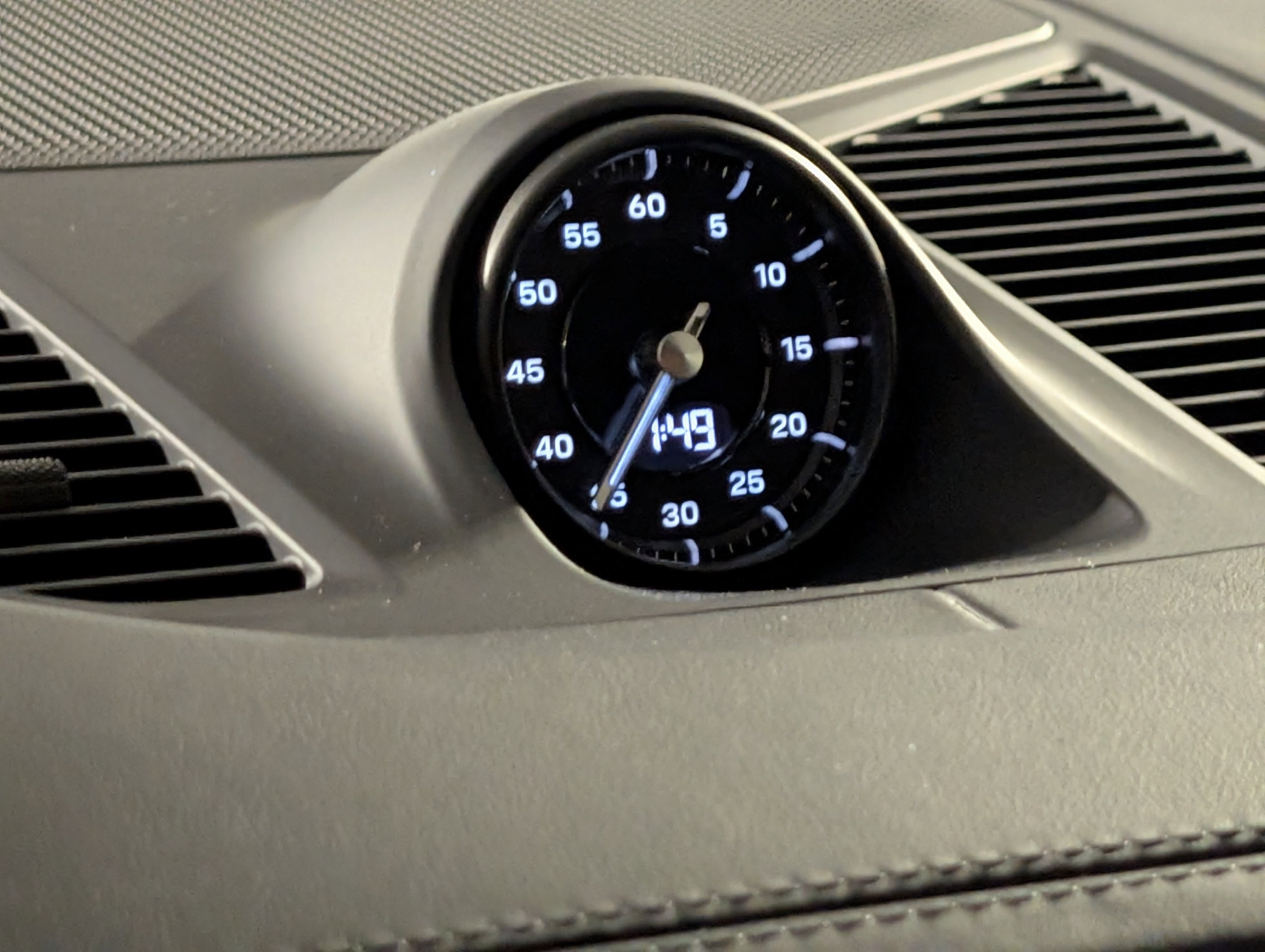 New 2026 Porsche Cayenne Coupe image 33