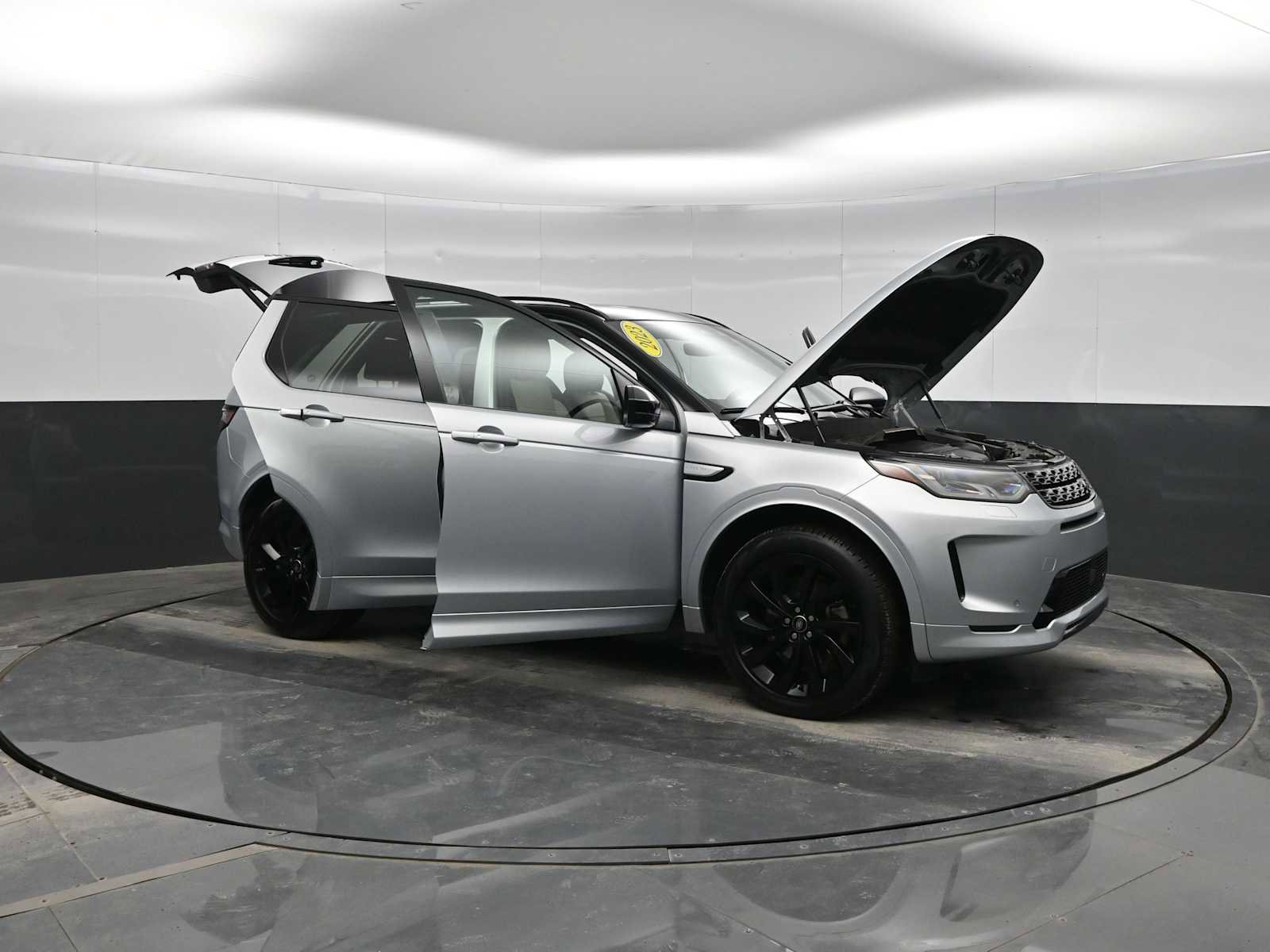 Used 2023 Land Rover Discovery Sport SE R-Dynamic image 41