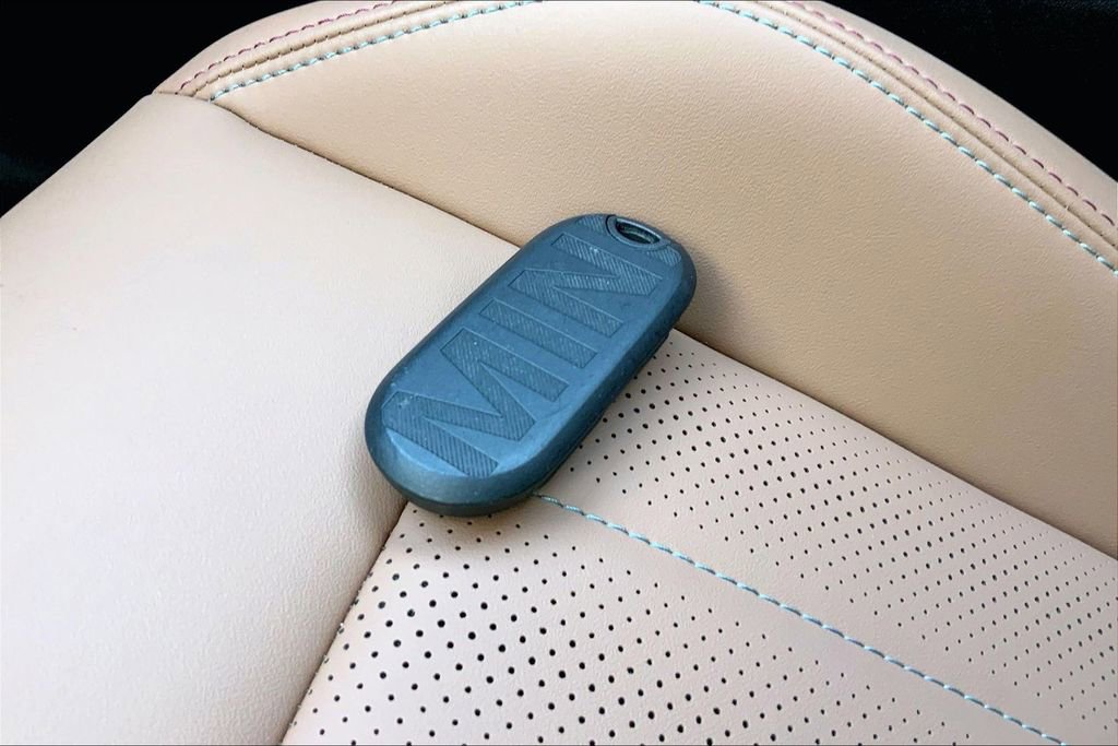 Certified 2025 MINI Cooper Countryman S w/ Comfort Package Max image 15