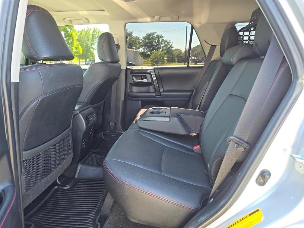 Used 2019 Toyota 4Runner TRD Off-Road Premium AWD/4WD image 17