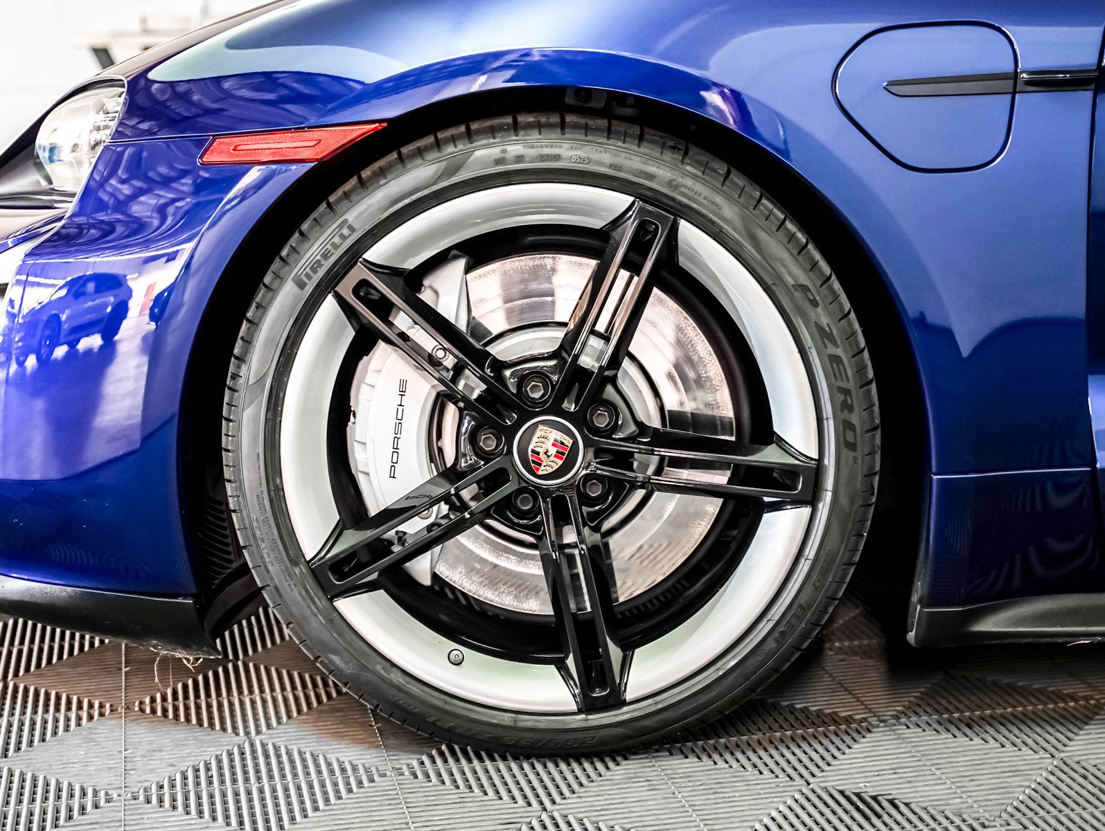 Certified 2023 Porsche Taycan GTS image 14