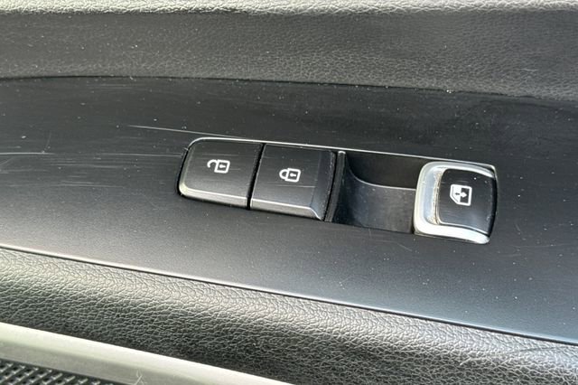 Used 2024 Kia Telluride LX image 23