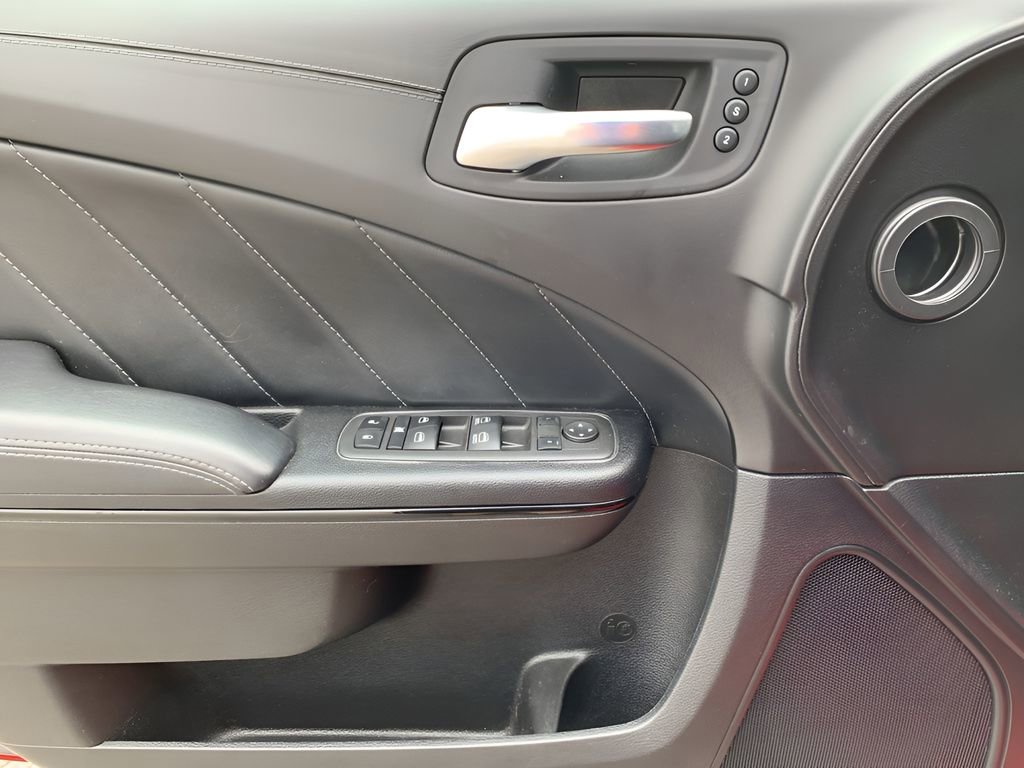Used 2022 Dodge Charger R/T w/ Plus Group image 11