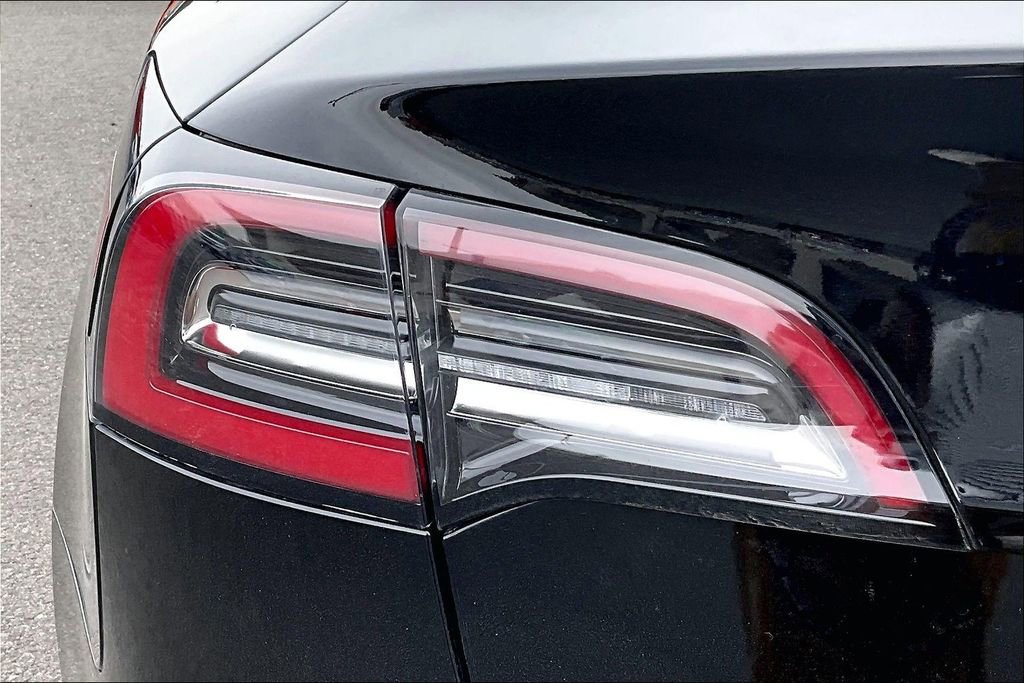 Used 2019 Tesla Model 3 Long Range image 29
