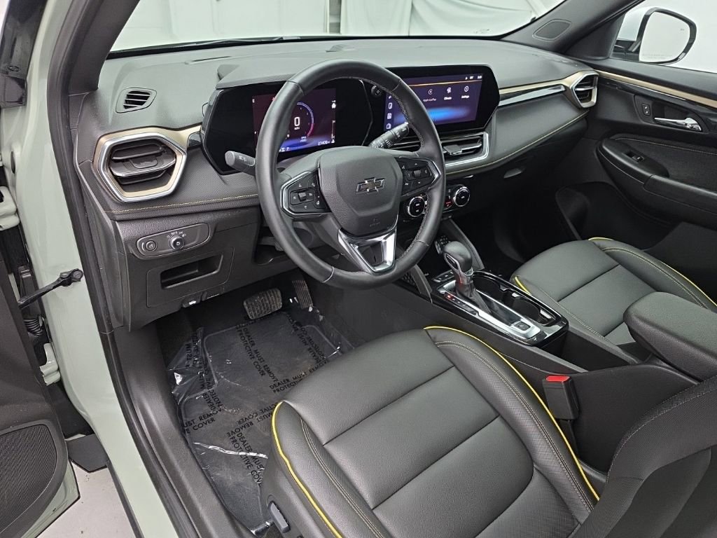 Used 2024 Chevrolet TrailBlazer ACTIV w/ Convenience Package AWD/4WD image 16