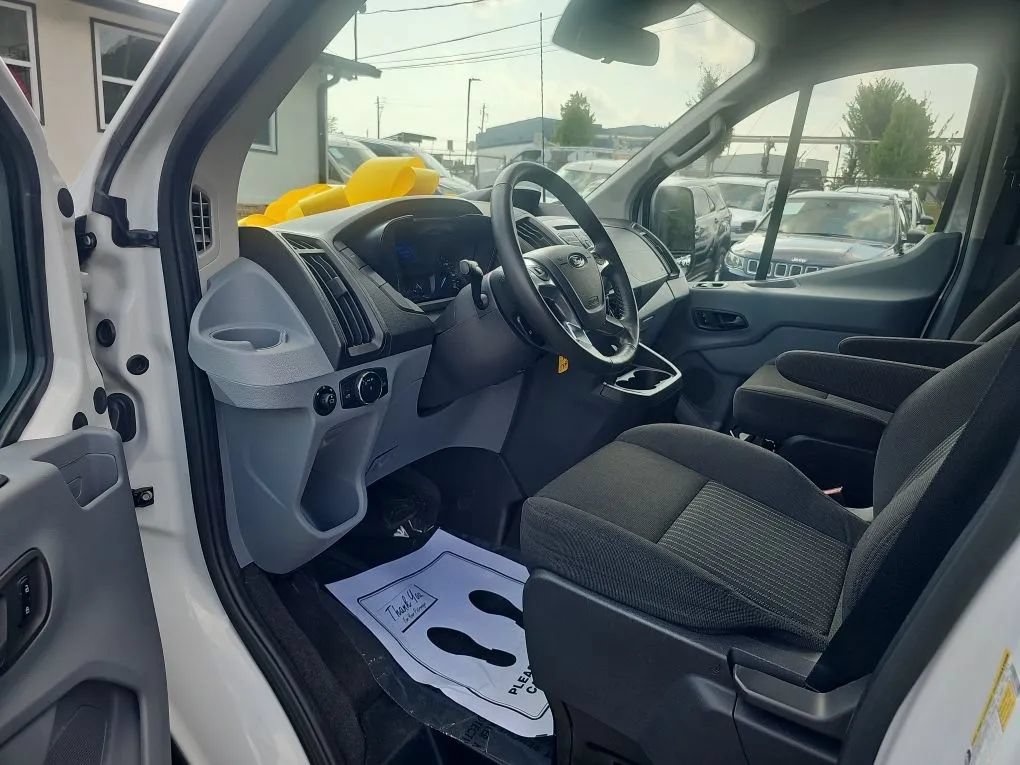 Used 2016 Ford Transit 350 XL RWD image 13