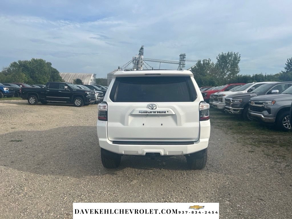 Used 2018 Toyota 4Runner SR5 Premium AWD/4WD image 4